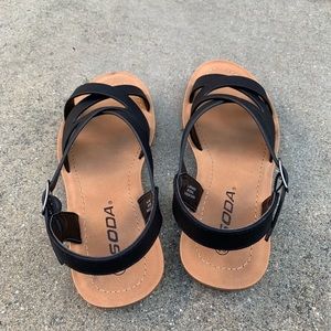 Soda Shoes - SODA Woman Cross Style Strapped Sandal Flip Flop Soda Shoes - SODA Woman Cross Style Strapped Sandal Flip Flop